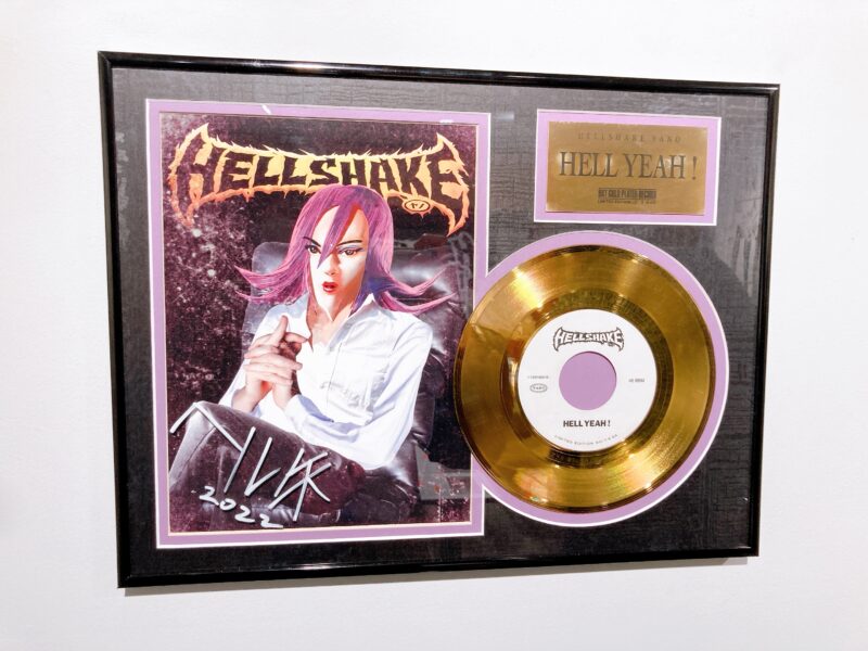 "HELL YEAH!"THE GOLD DISC