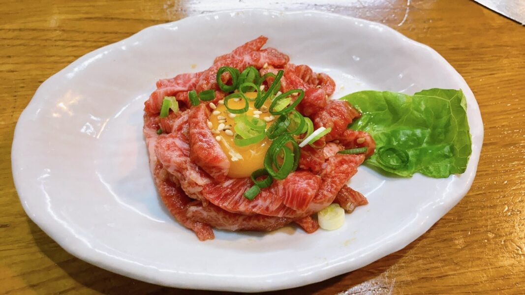 近江牛炙りユッケ（焼肉響楽）