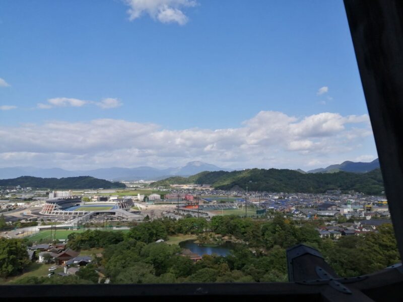 彦根城天守から望む彦根の町なみ